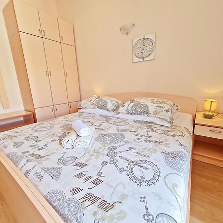 Rooms And Apartments Porat Stobreč المظهر الخارجي الصورة