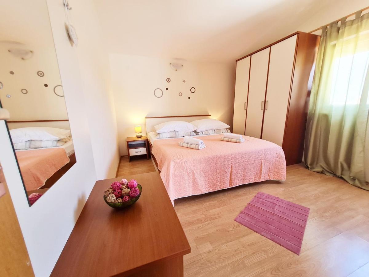 Rooms And Apartments Porat Stobreč المظهر الخارجي الصورة