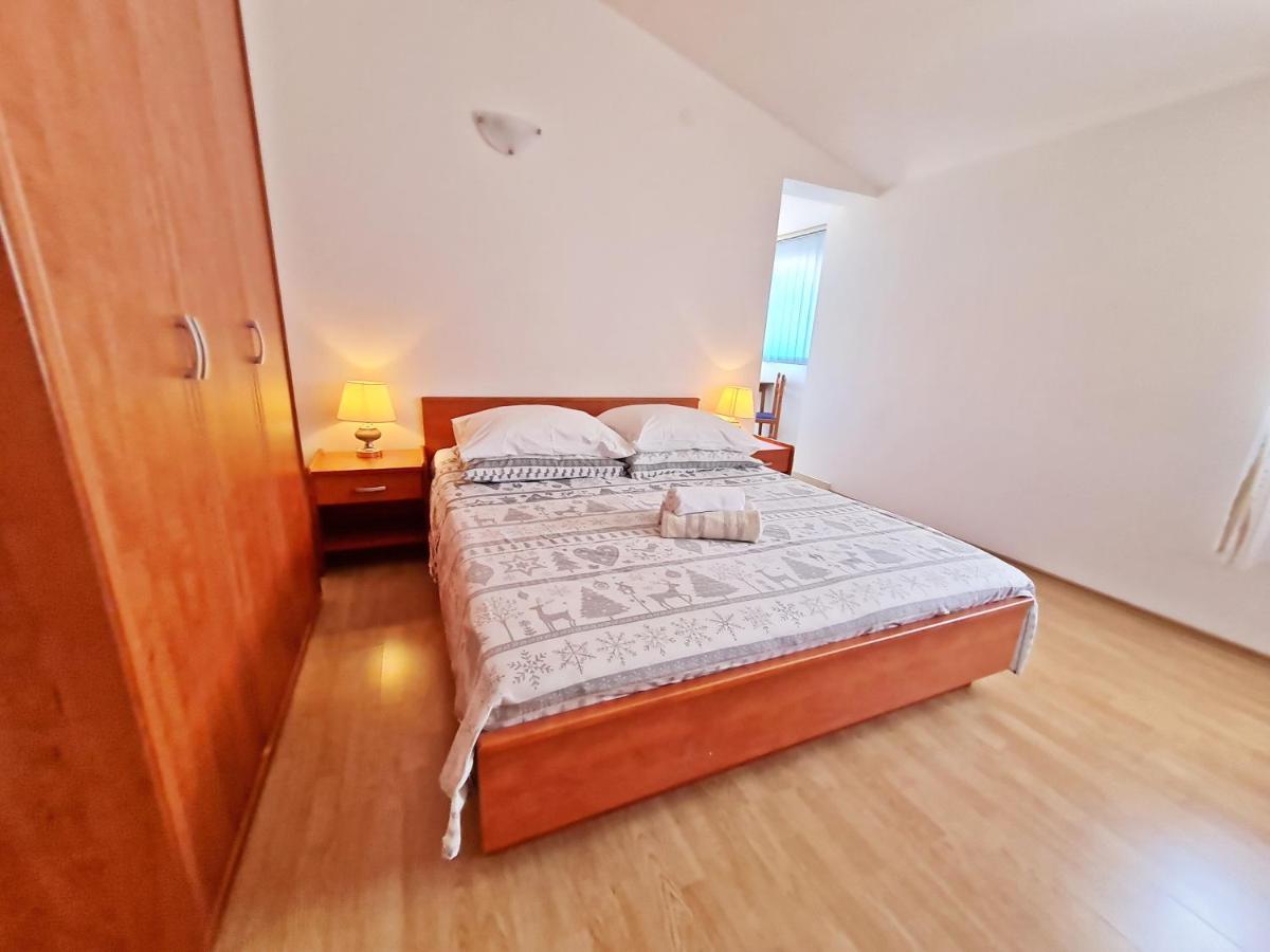 Rooms And Apartments Porat Stobreč المظهر الخارجي الصورة